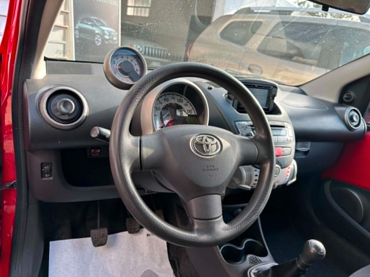Toyota Aygo 1.0 12V VVT-i 5 porte Active Connect