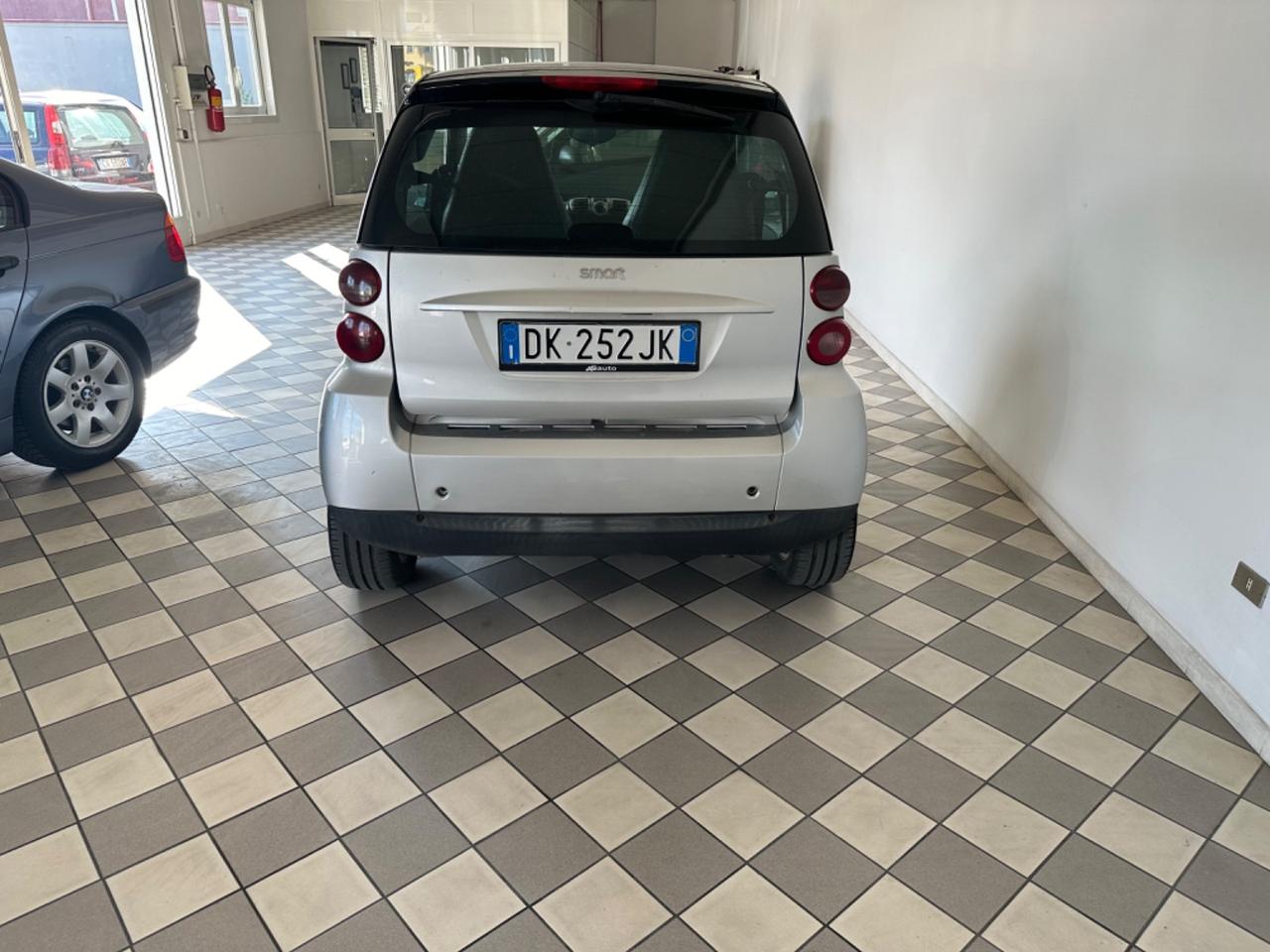 Smart ForTwo 1000 52 kW SERVOSTERZO
