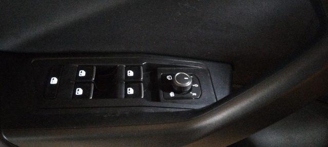 VOLKSWAGEN T-Roc 2.0 TDI 150 CV DSG Style FULL LED
