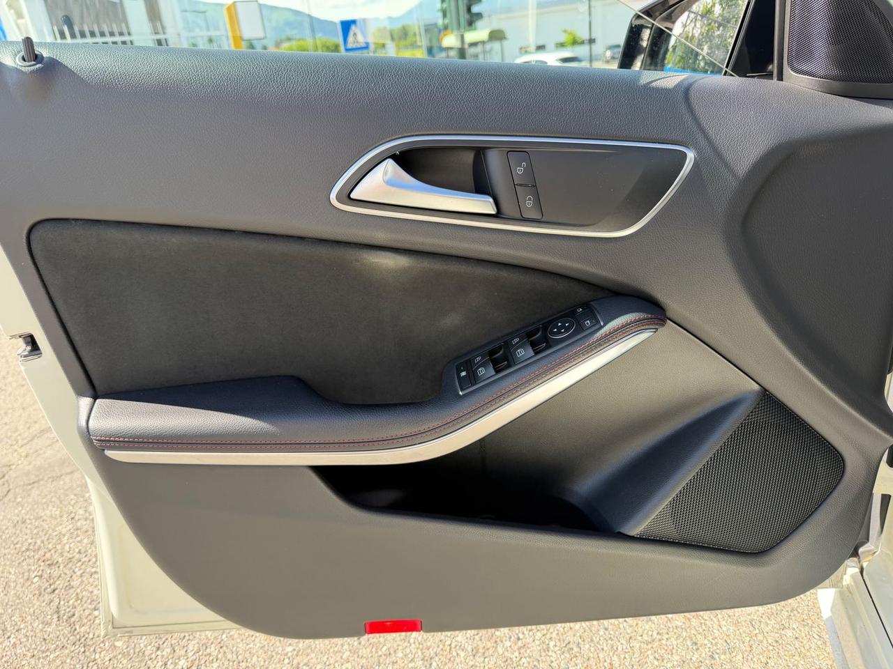 Mercedes-Benz A 200 D Premium *PROMO FINANZ #11144