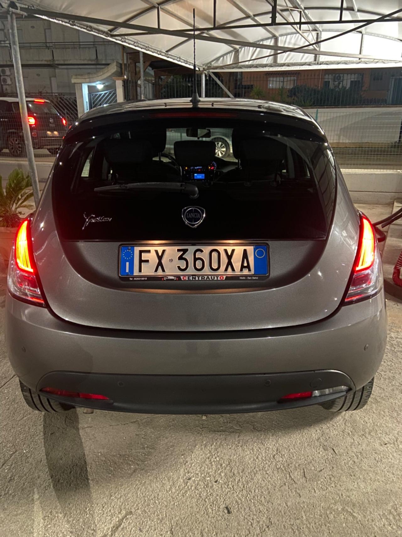 Lancia Ypsilon 1.2 GPL Elefant. Blu nuova garanzia