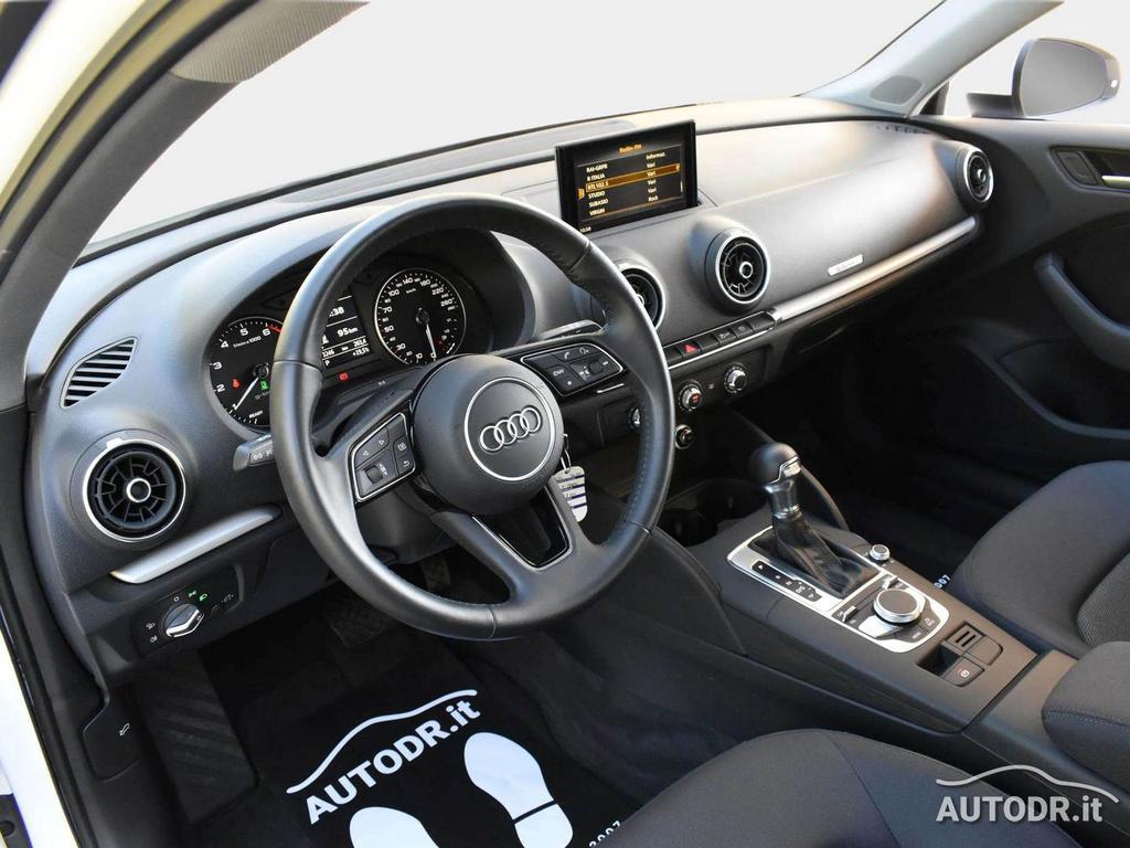 Audi A3 Sportback 30 1.5 G-Tron 131cv S-Tronic solo 3000 km!!