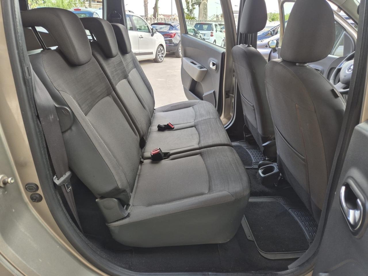 Dacia Lodgy 1.6 8V 85CV Metano 5 posti Lauréate