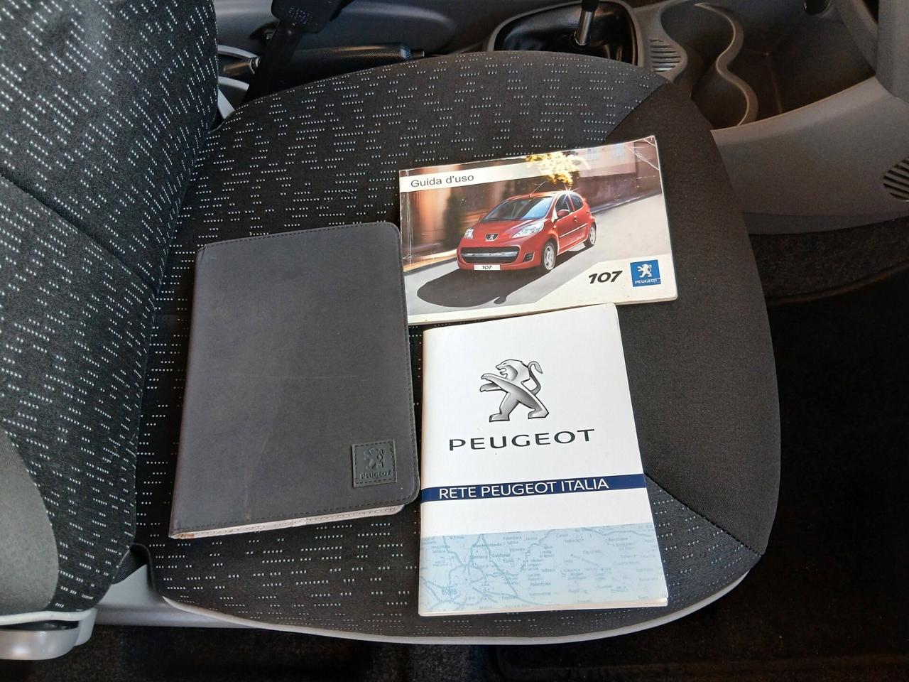 Peugeot 107 1.0b 5p solo km132000 full 10