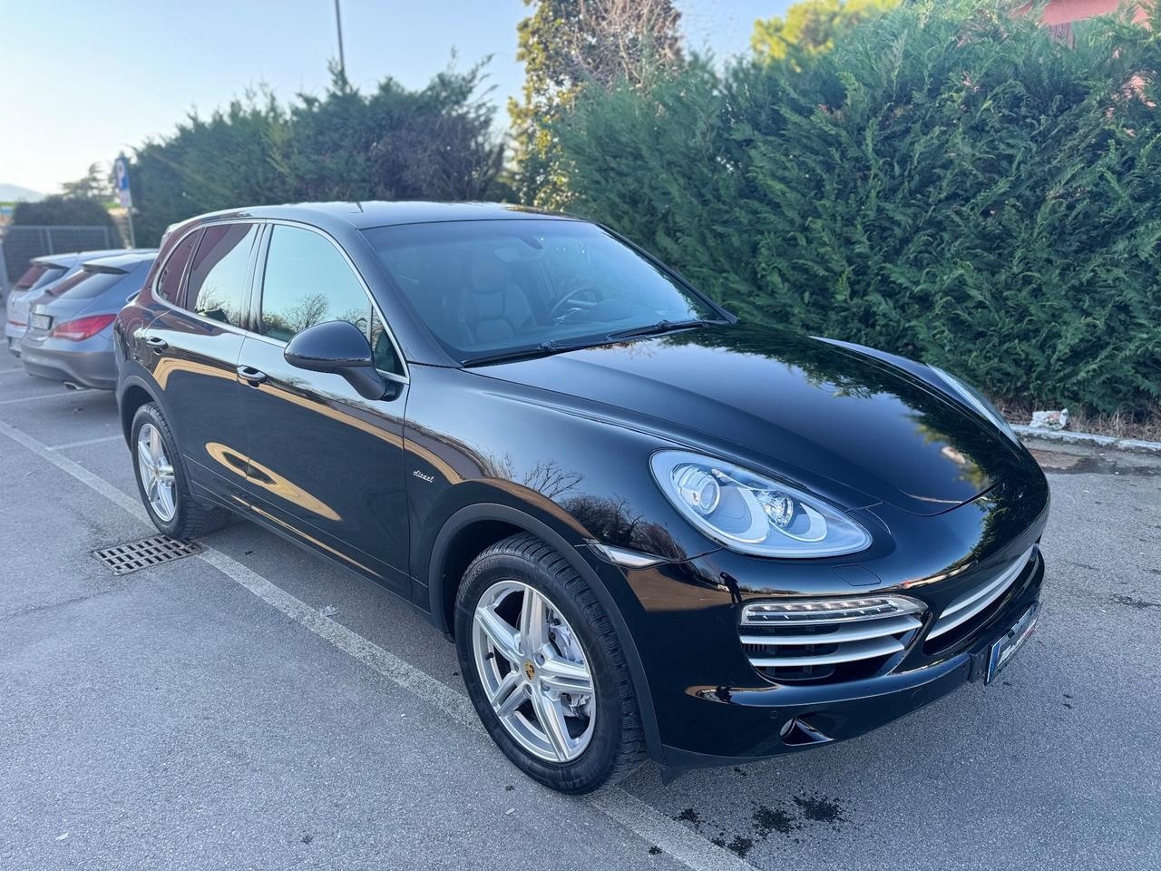 PORSCHE CAYENNE 3.0 V6 PLATINUM EDITION