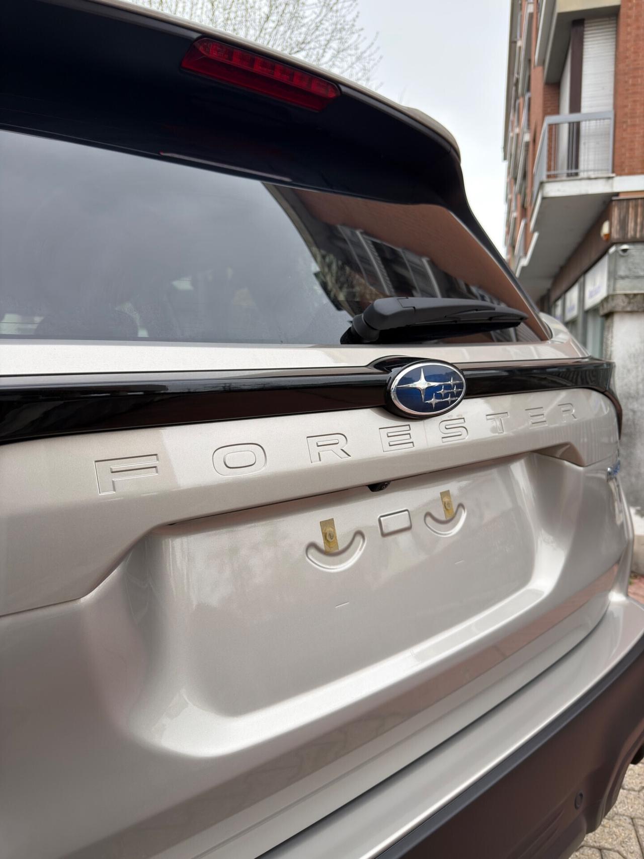 Subaru Forester 2.0 e-Boxer cvt