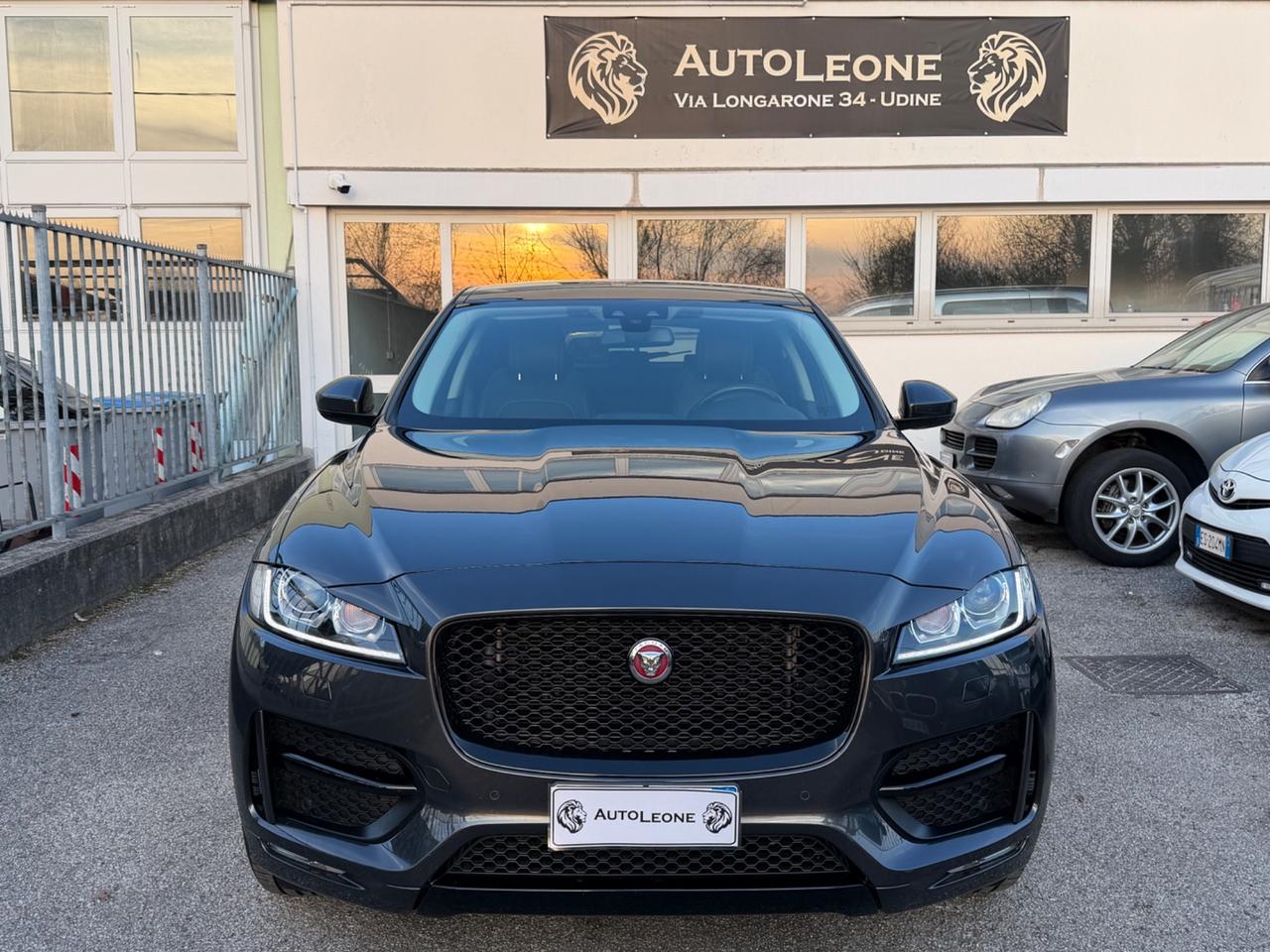Jaguar F-Pace 2.0 D 180CV R-Sport BLACK EDITION 30 di 100