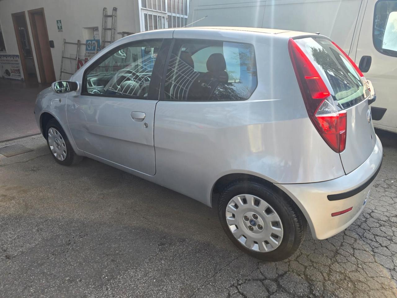 Fiat Punto Classic 1.2 3 porte rate da 99,00