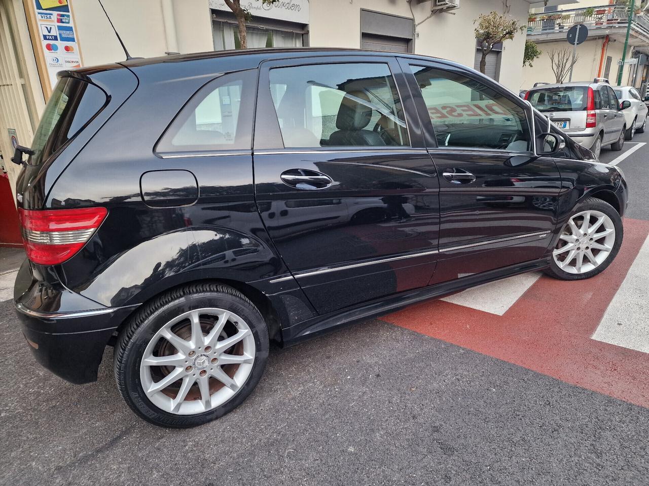 MERCEDES CLASSE B 200 SPORT CV 140 KW 103 FULL NUOVA