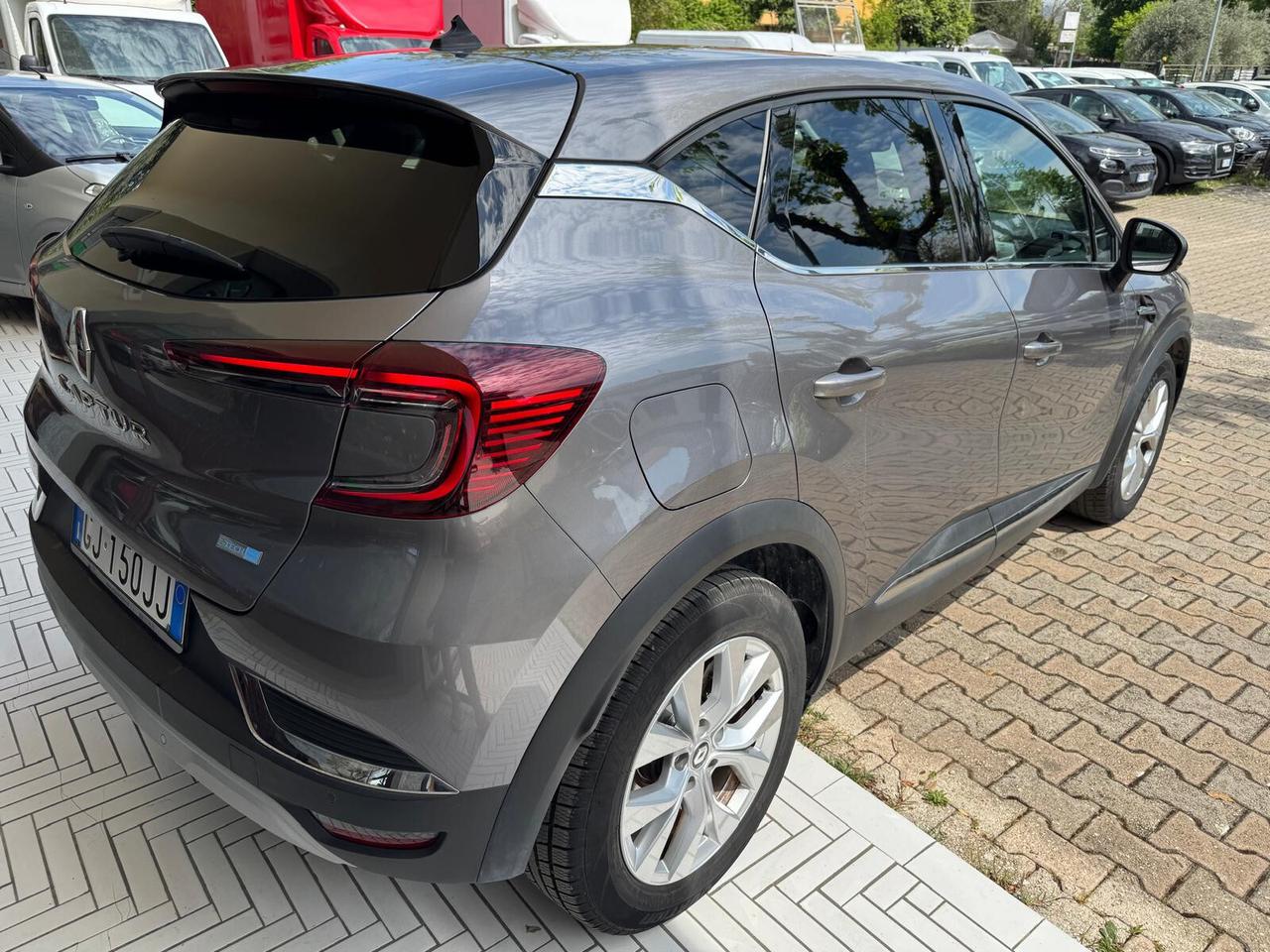 Renault Captur Plug-in Hybrid E-Tech 160 CV Intens