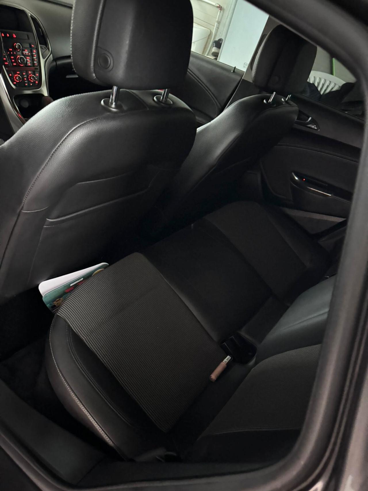 Opel Astra 1.7 CDTI 110CV 5 porte Cosmo