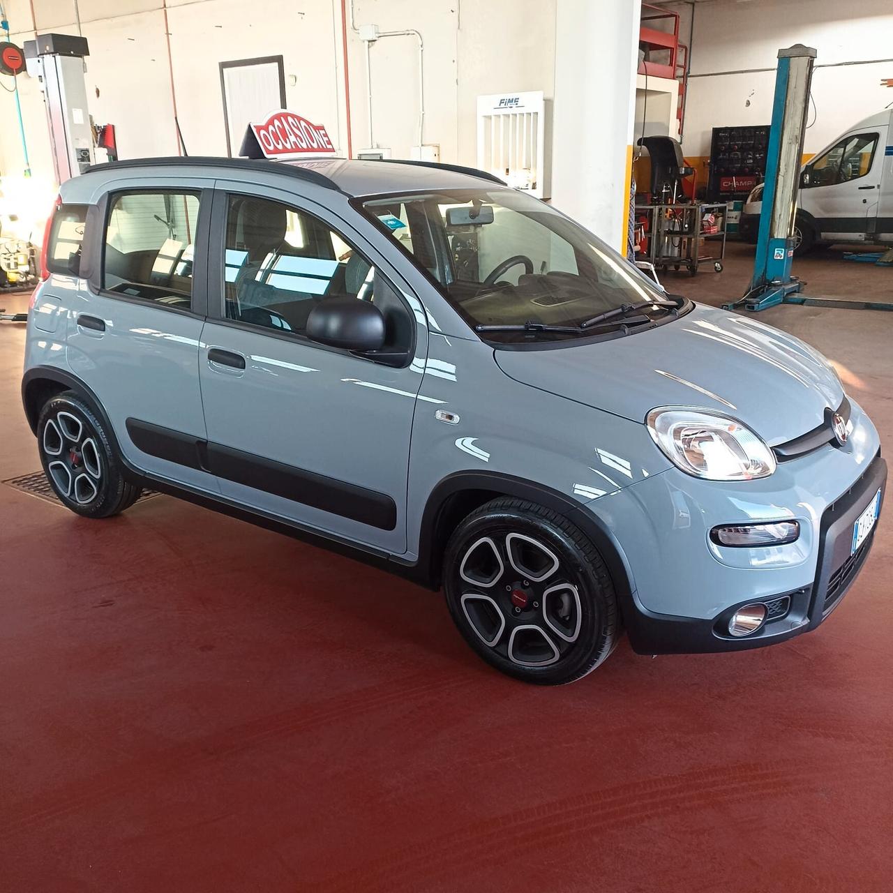 Fiat Panda 1.0 FireFly S&S Hybrid Red