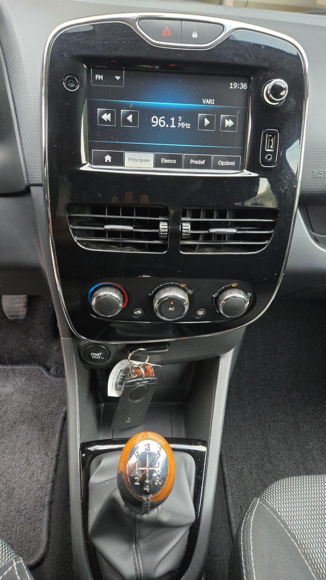 Renault Clio 1.5 dCi 8V 75CV 5 porte Live