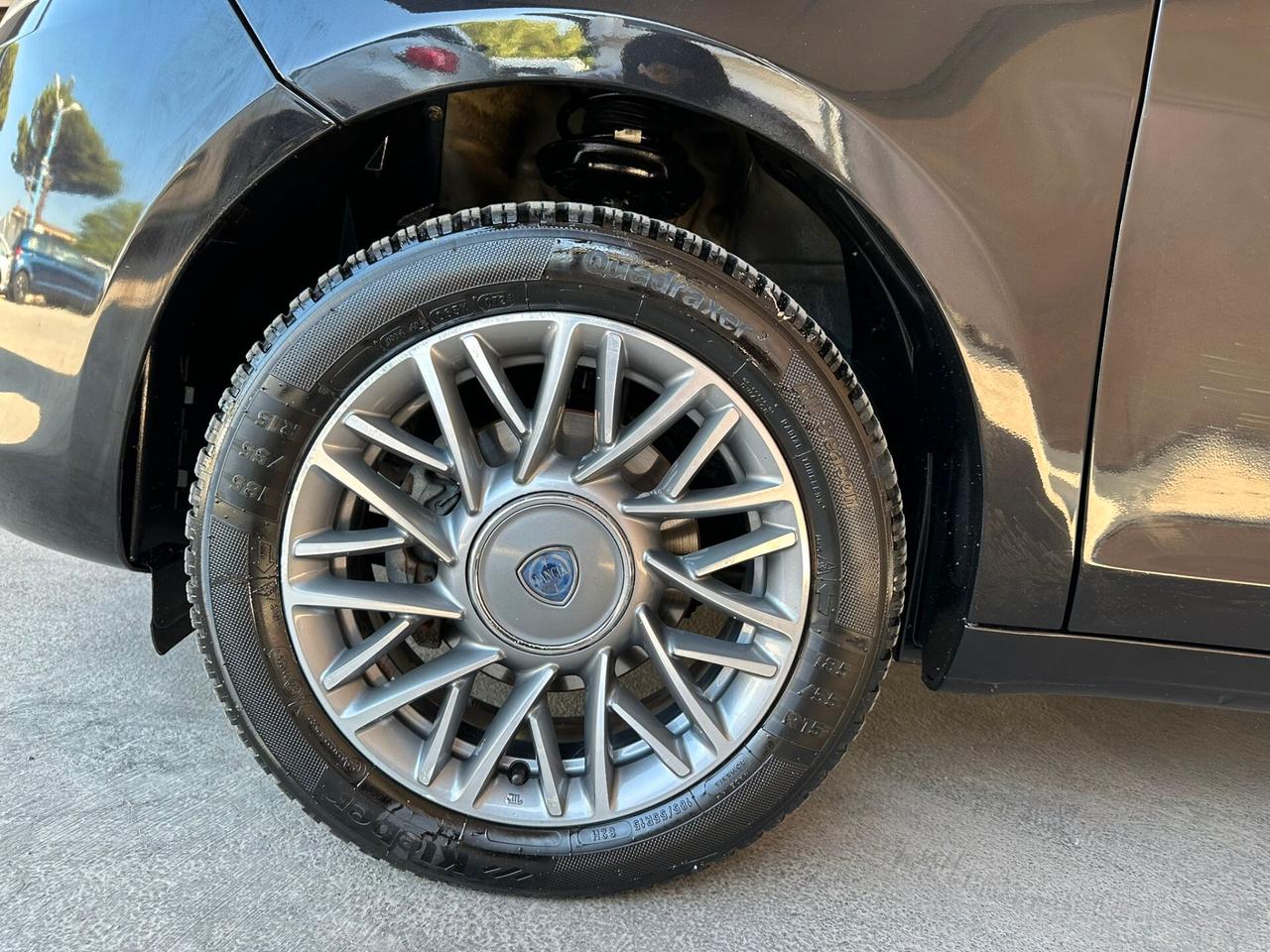Lancia Ypsilon 1.2 69 CV 5 porte Platinum