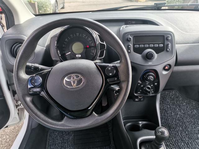 TOYOTA Aygo Connect 1.0 VVT-i 72CV 5 porte x-business