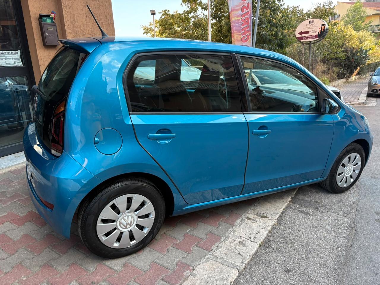 Volkswagen up! 1.0 75 CV 5p. move