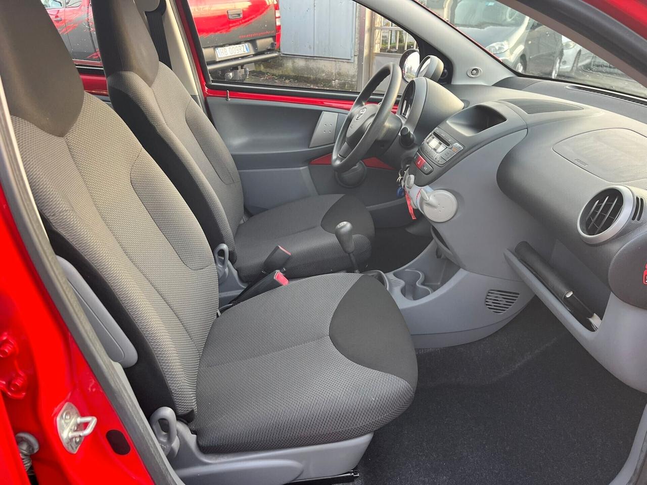 Toyota Aygo 1.0 BENZ SOLO 29.000 KM