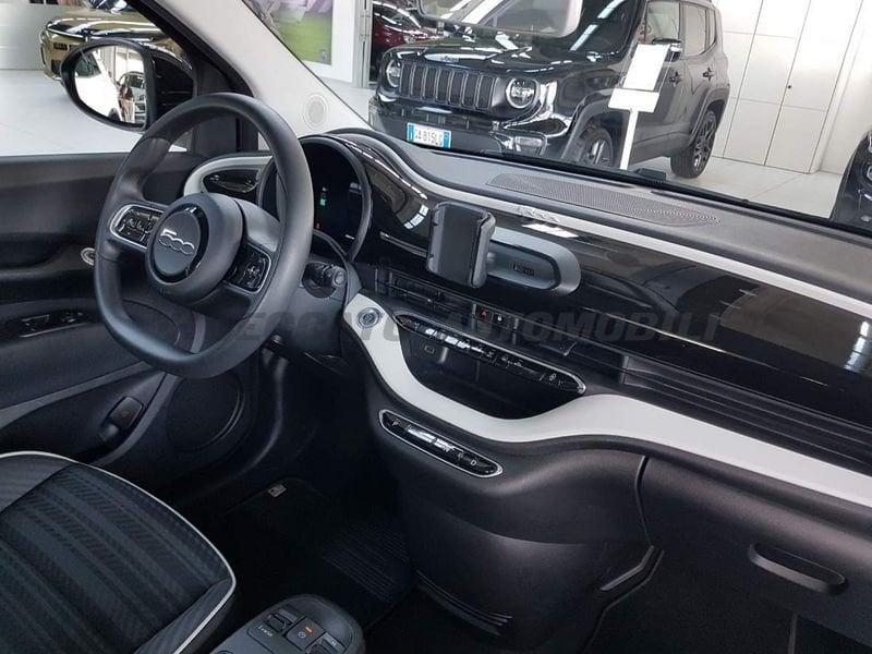 FIAT 500e 500e 23,65 kWh Action
