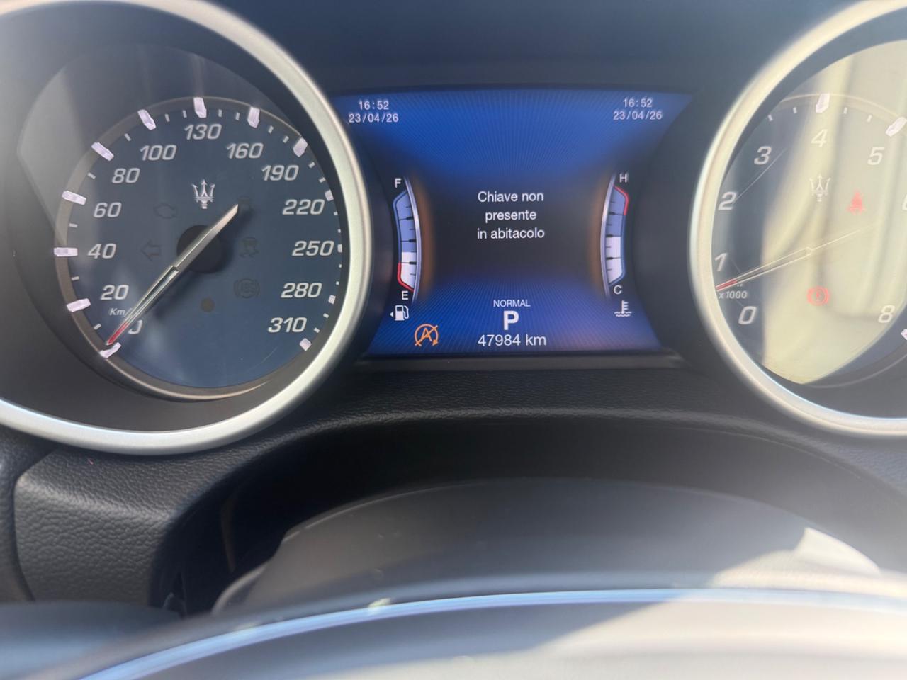Maserati Ghibli V6 430 CV
