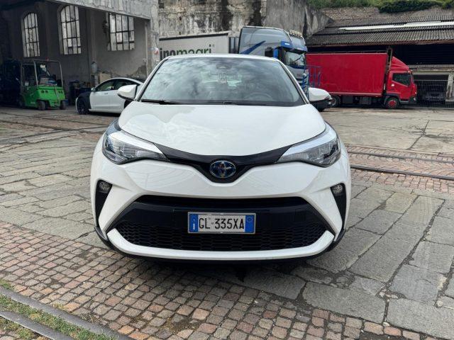 TOYOTA C-HR 1.8 Hybrid E-CVT Business