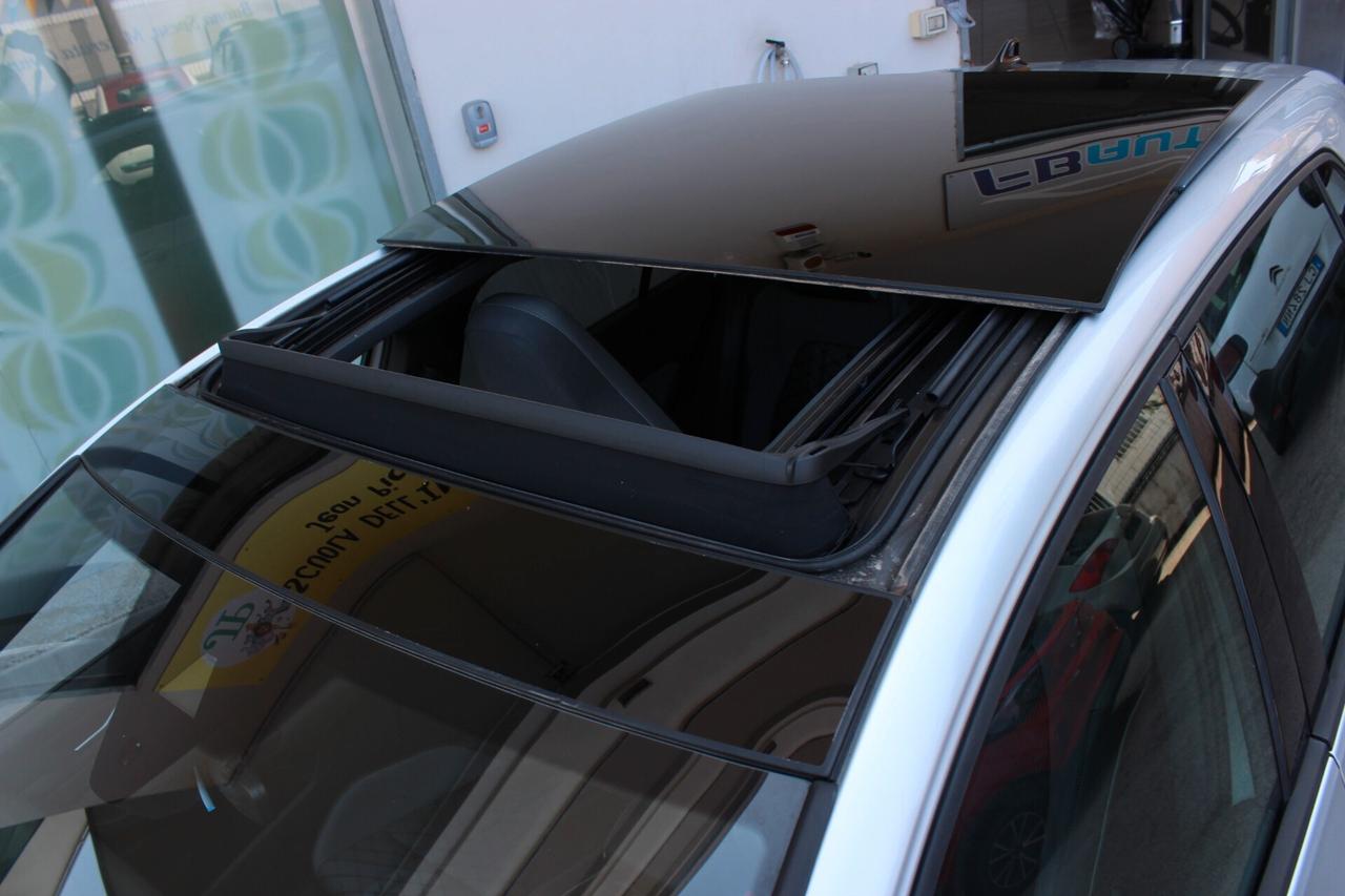 Volkswagen Golf 8 R LINE 2.0 TDI
