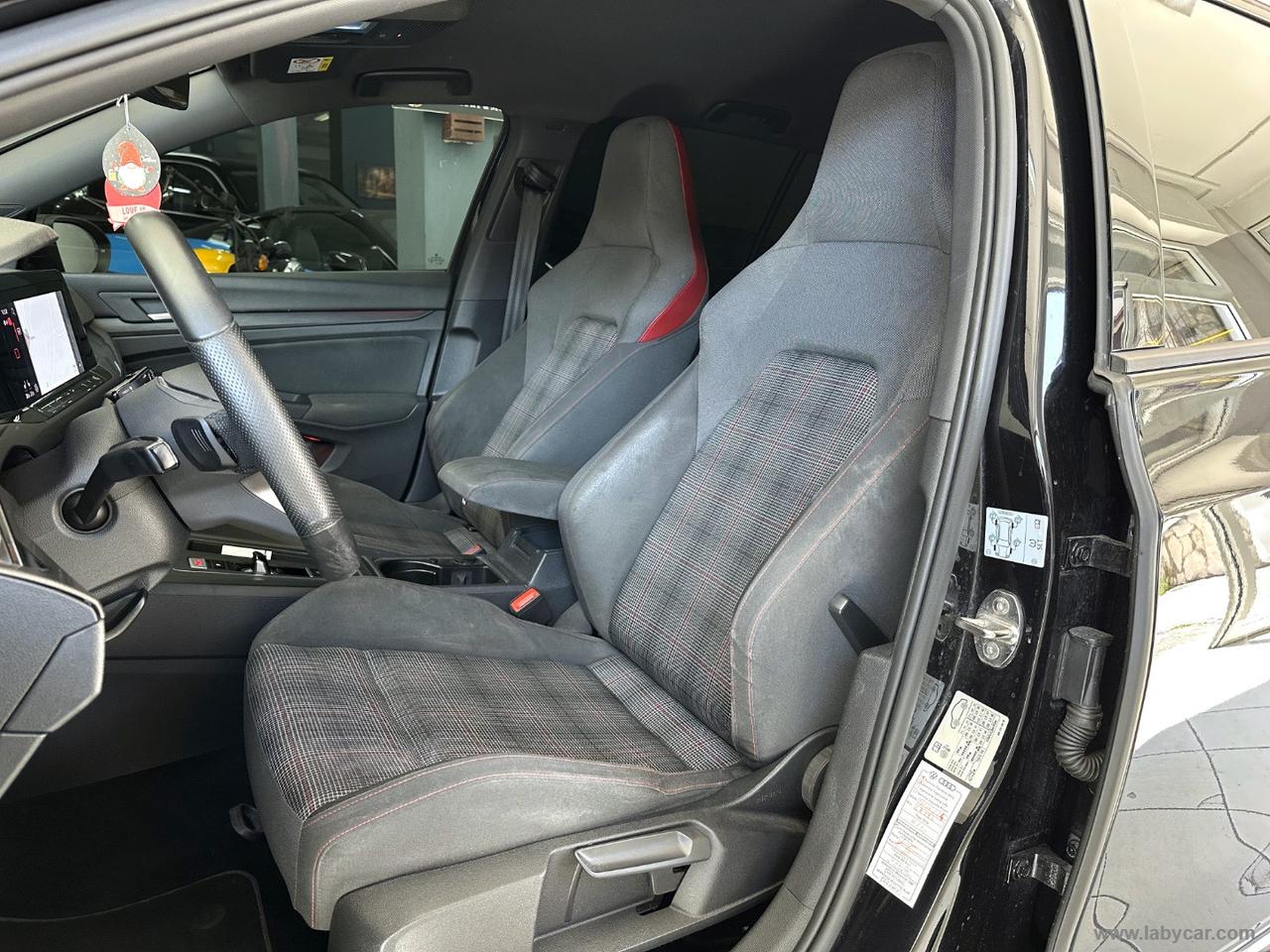 VOLKSWAGEN Golf GTI 8 PERFORMANCE 2.0 TSI DSG