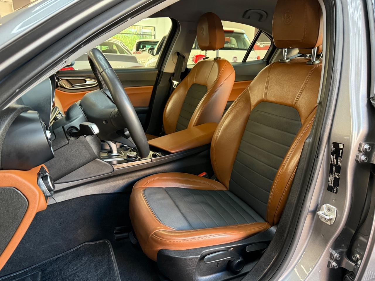 Alfa Romeo Giulia 2.2 JTDM Business - FABIANOAUTO