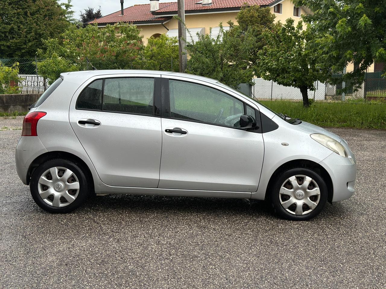 Toyota Yaris 1.0 5 porte 2008 ok neop.