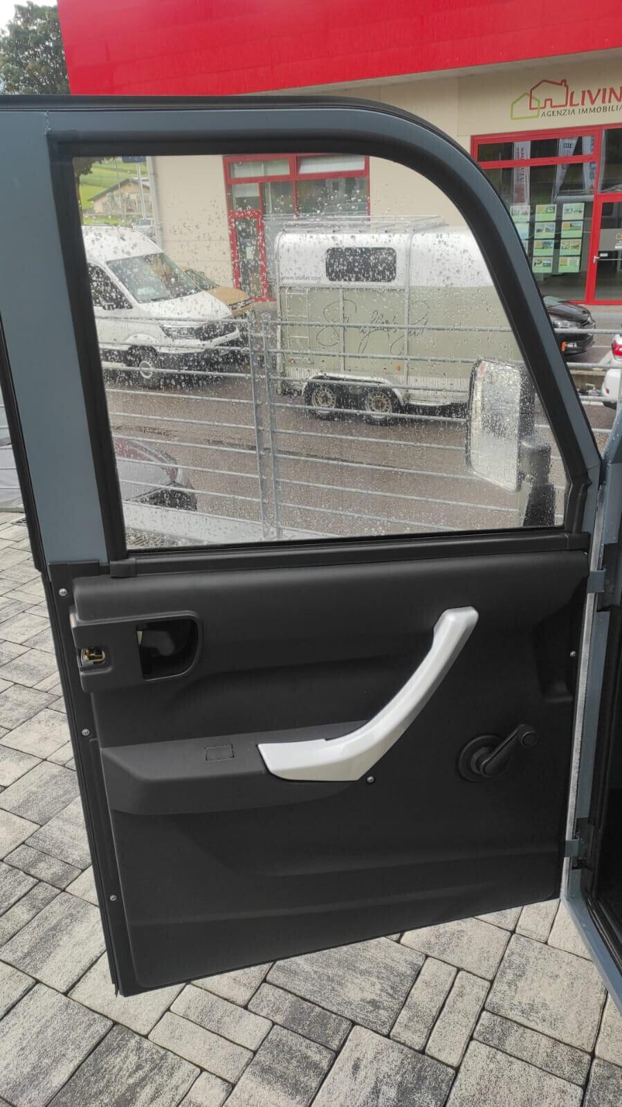 APE TRICICLO ELETTRICO E-CARRO CABIN