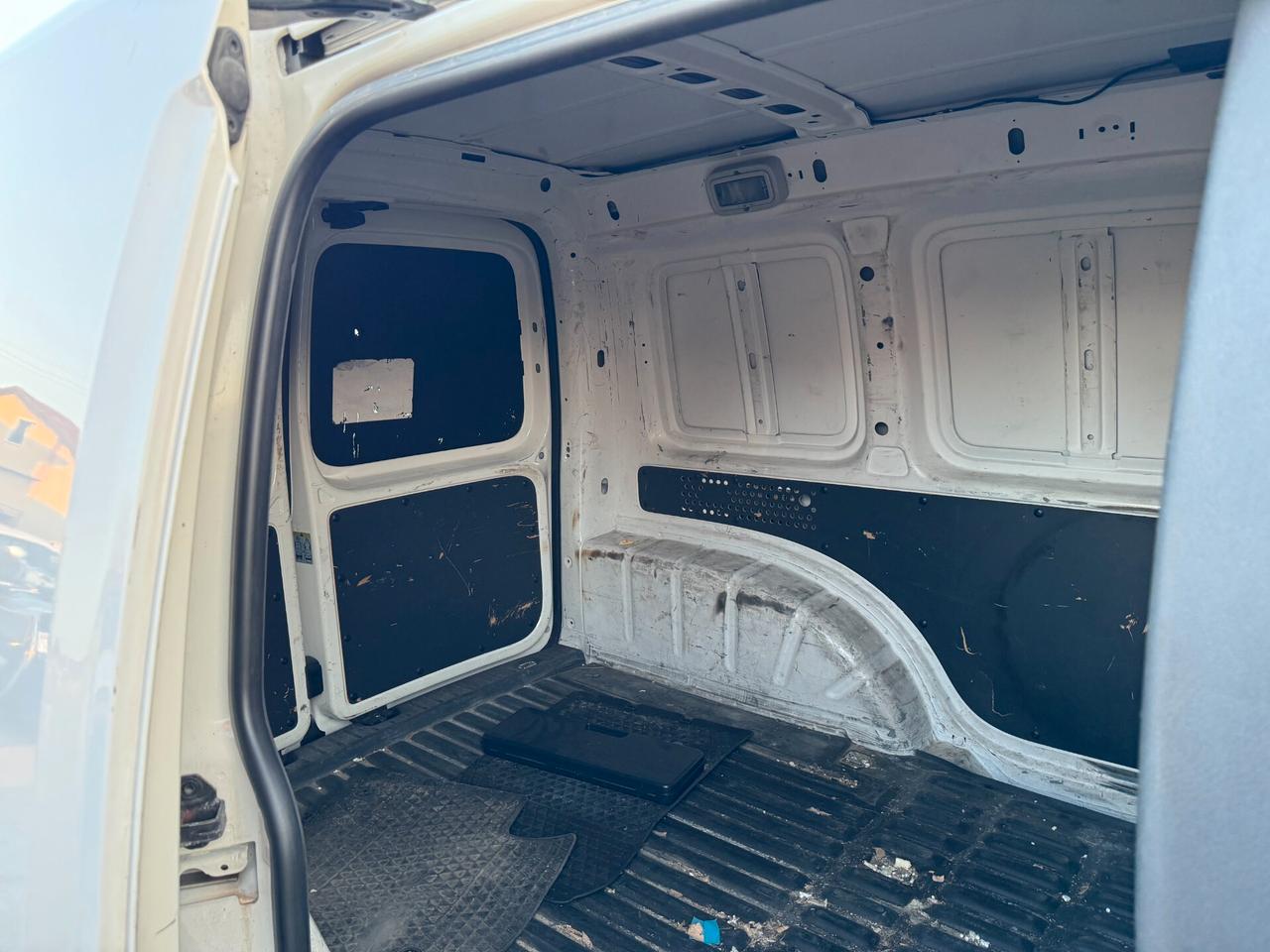 Volkswagen Caddy 2.0 TDI 122 CV 4MOTION