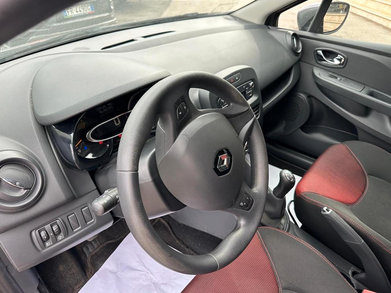 Renault NEW Clio 1.5 dCi 8V 75CV 5 porte Live NEOPATENTATI