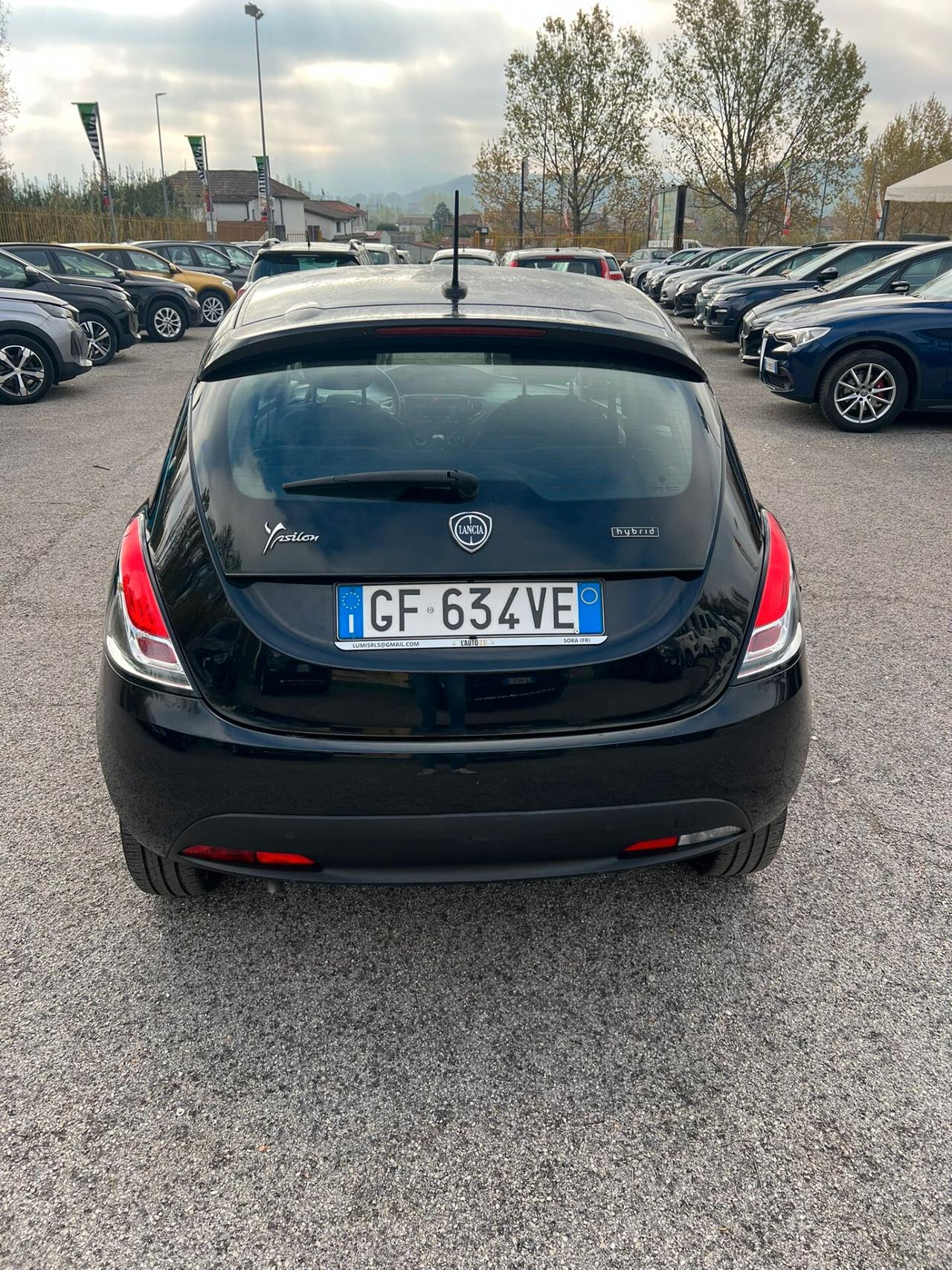 Lancia Ypsilon 1.0 FireFly 5 porte S&S Hybrid Ecochic