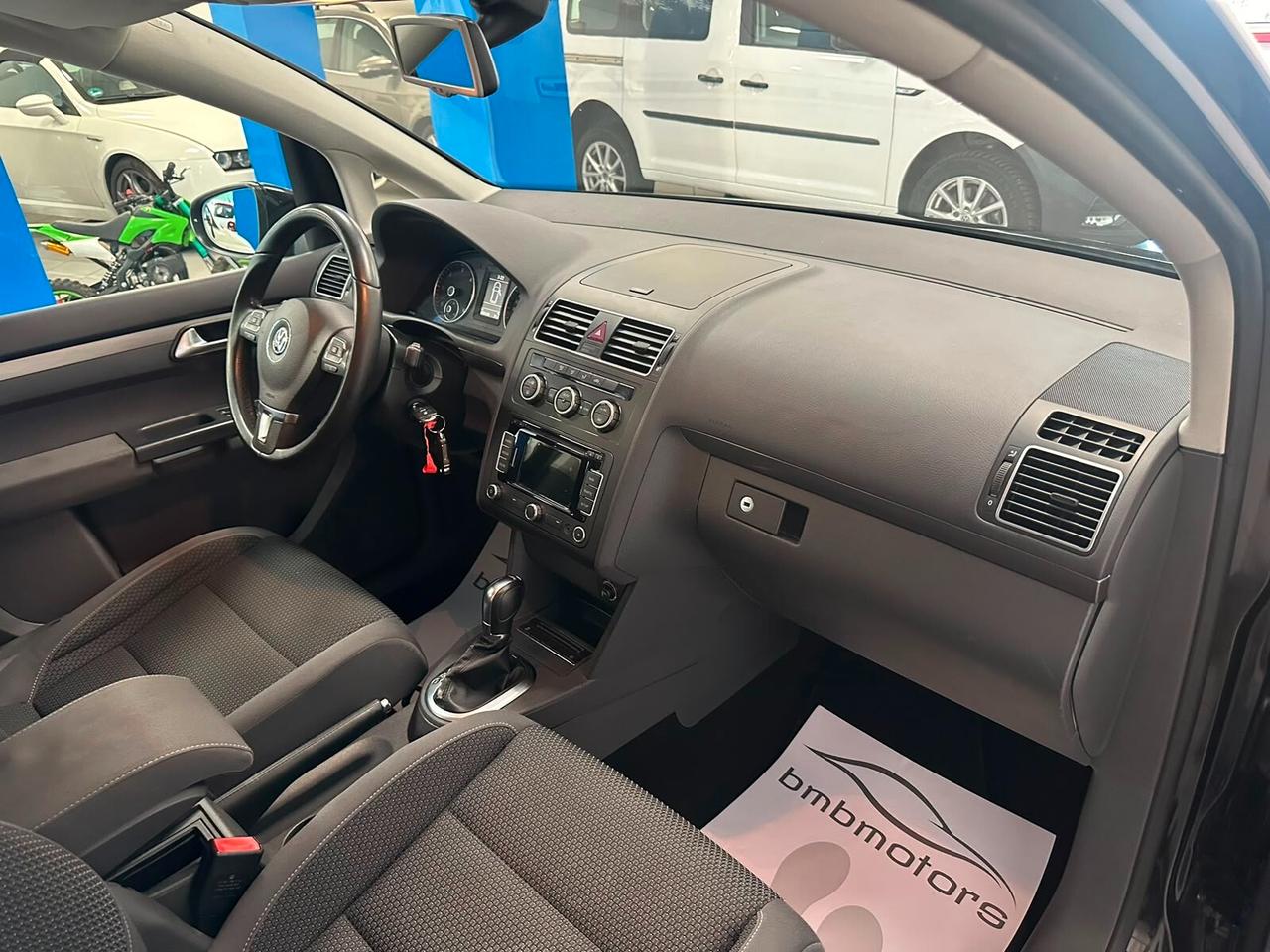 Volkswagen Touran Business 1.6 TDI DSG Comfortline