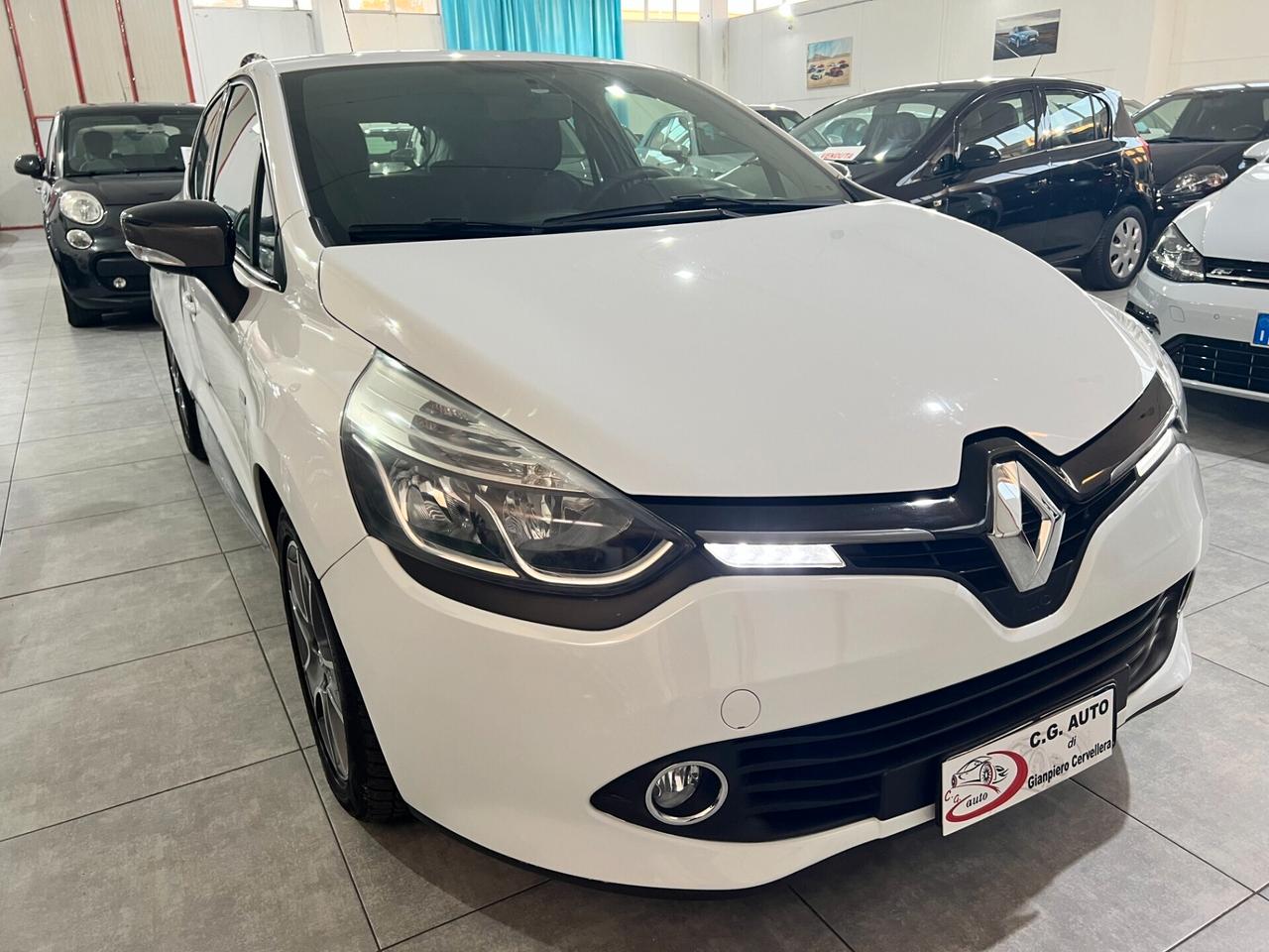 Renault Clio 1.5 75CV - Costume National - 2015