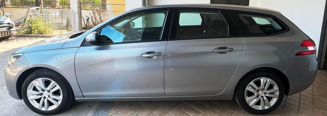 Peugeot 308 BlueHDi 130 S&S EAT8 SW Active Business