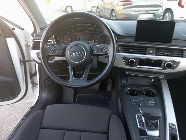 AUDI A4 *PROMO* Avant 30 TDI S tronic Business Sport