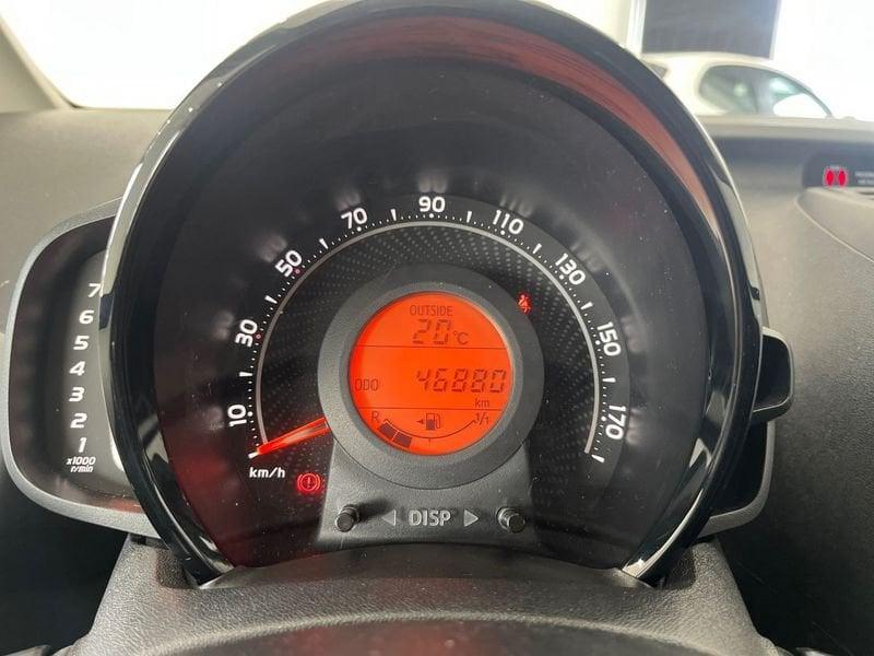 Toyota Aygo Aygo 5p 1.0 x-play 72cv