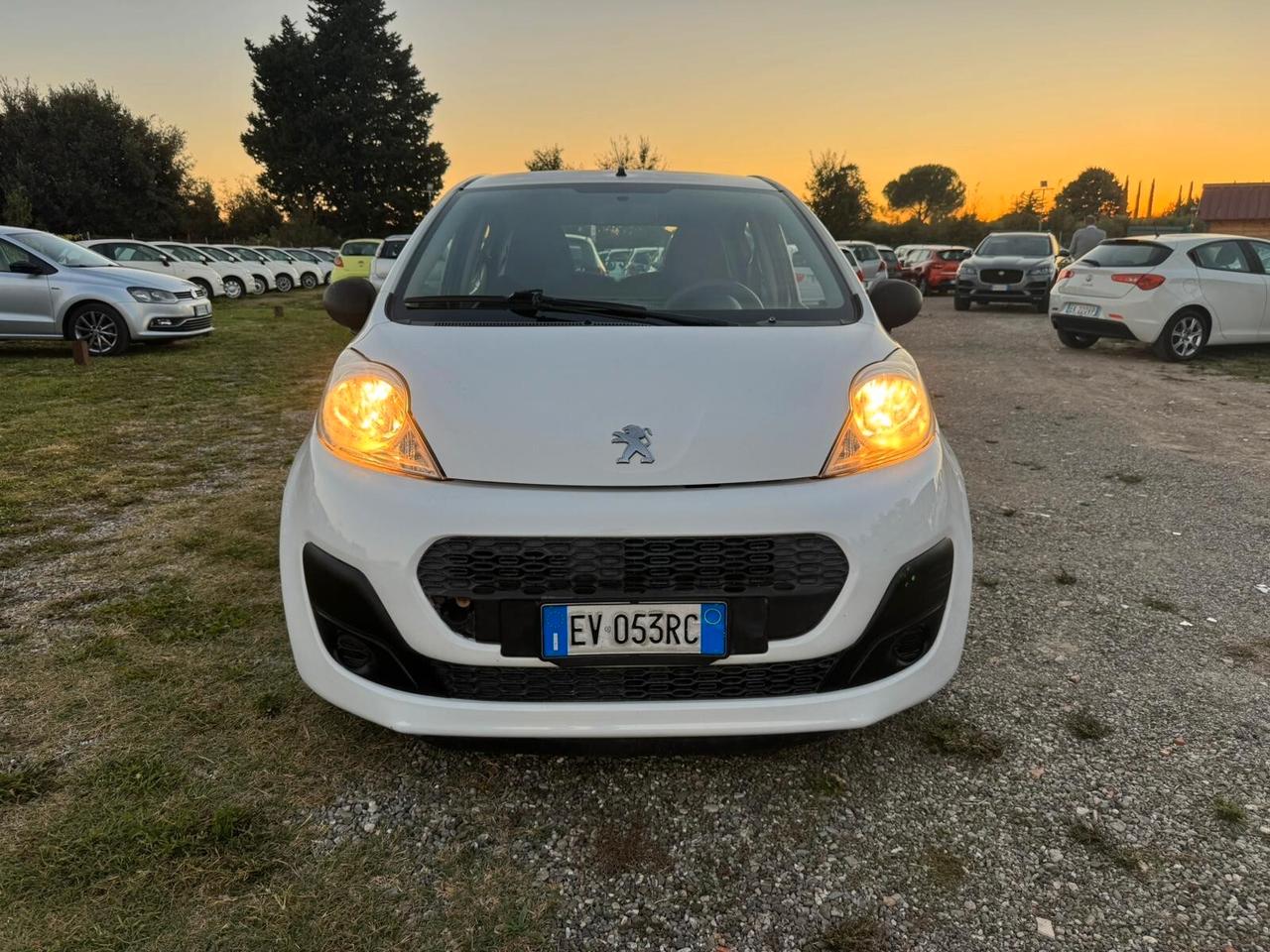 Peugeot 107 1.0 5 porte del 2014 SOLO 136.000 KM
