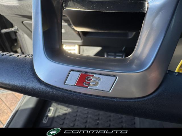 AUDI Q3 40 TFSI quattro S tronic S line edition