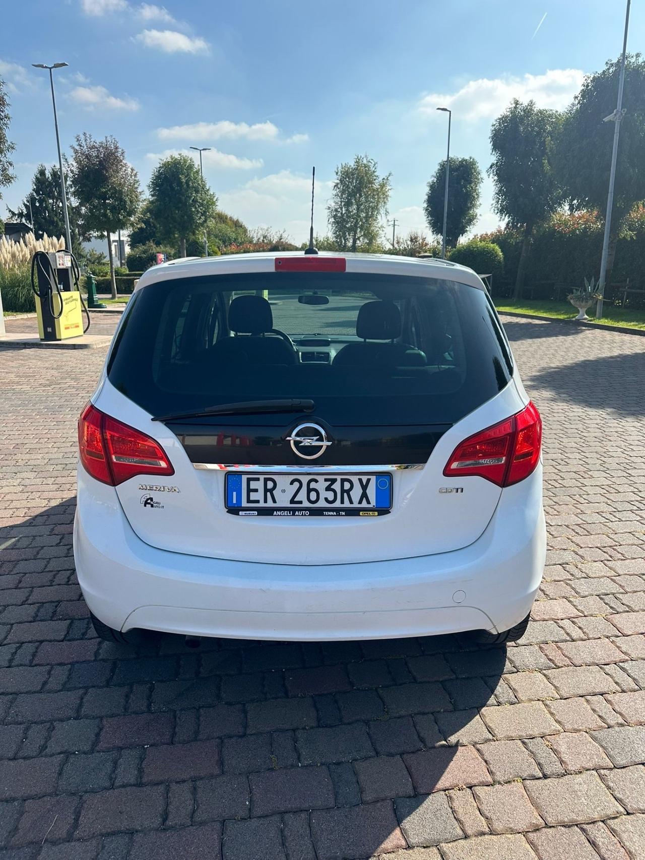 Opel Meriva 1.7 diesel 2013 NEOPATENTATI