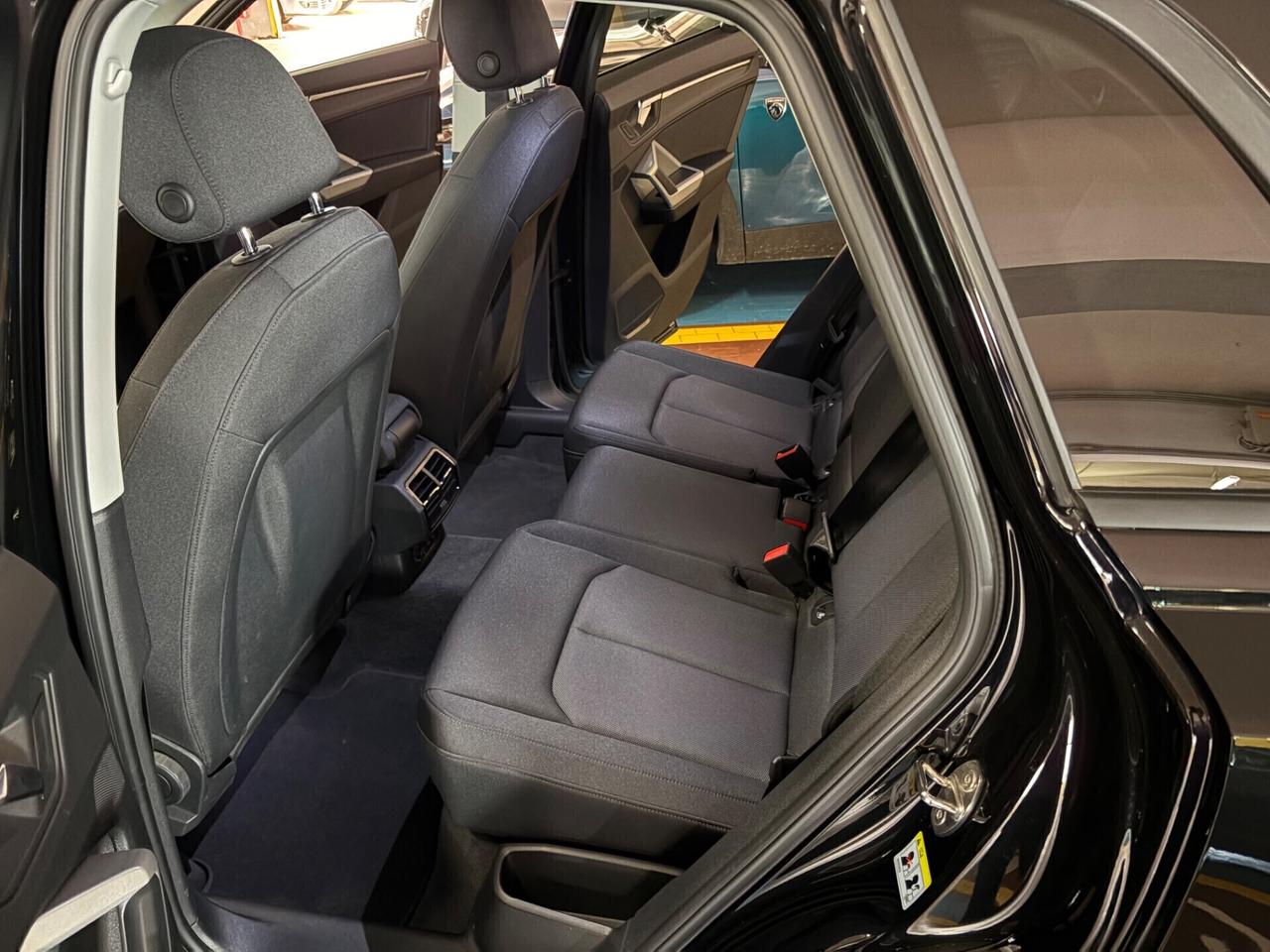 Audi Q3 45 TFSI e S tronic Business