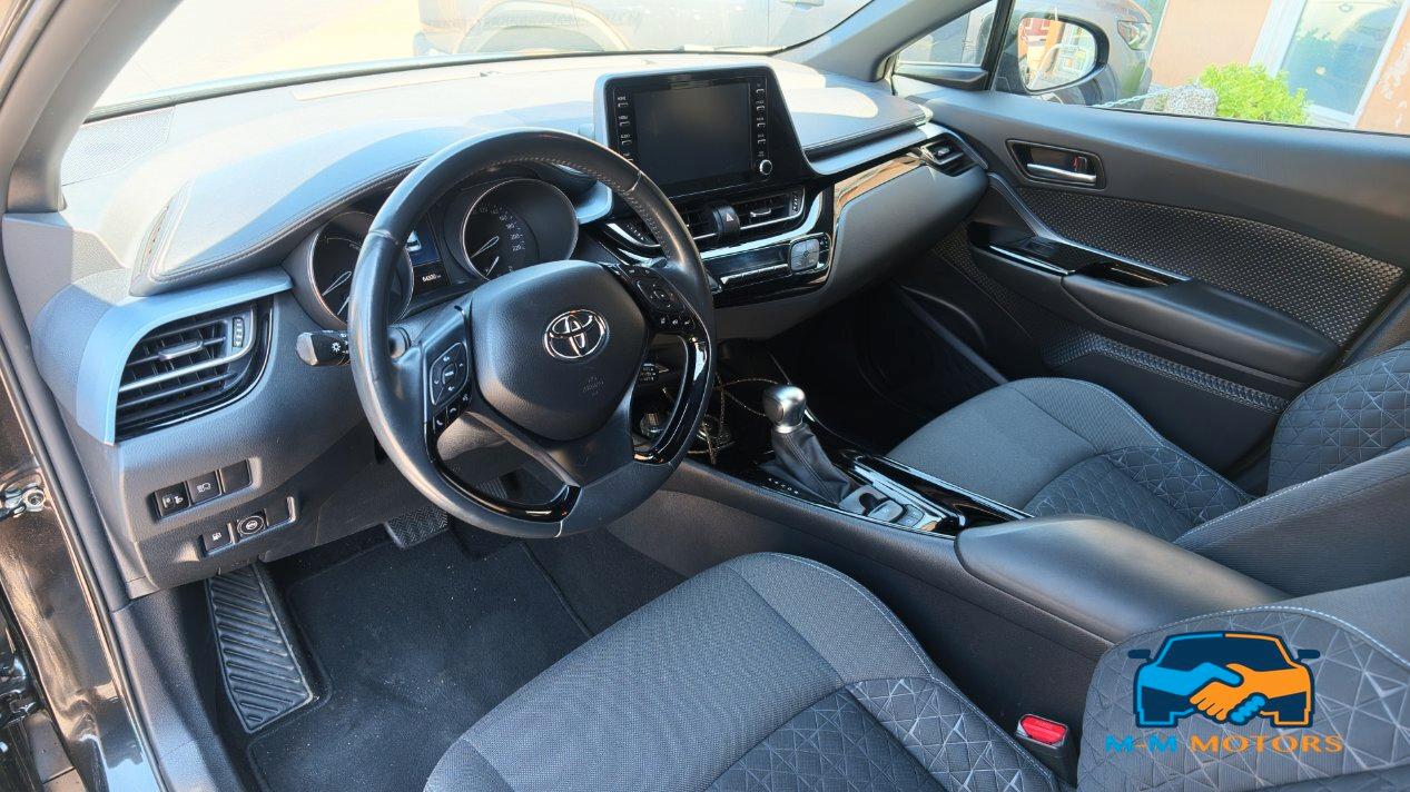 Toyota C-HR 1.8hcvt