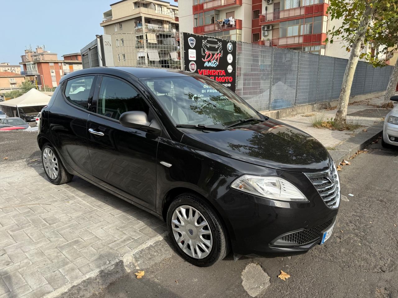 Lancia Ypsilon 1.2 69 CV 5 porte Platinum