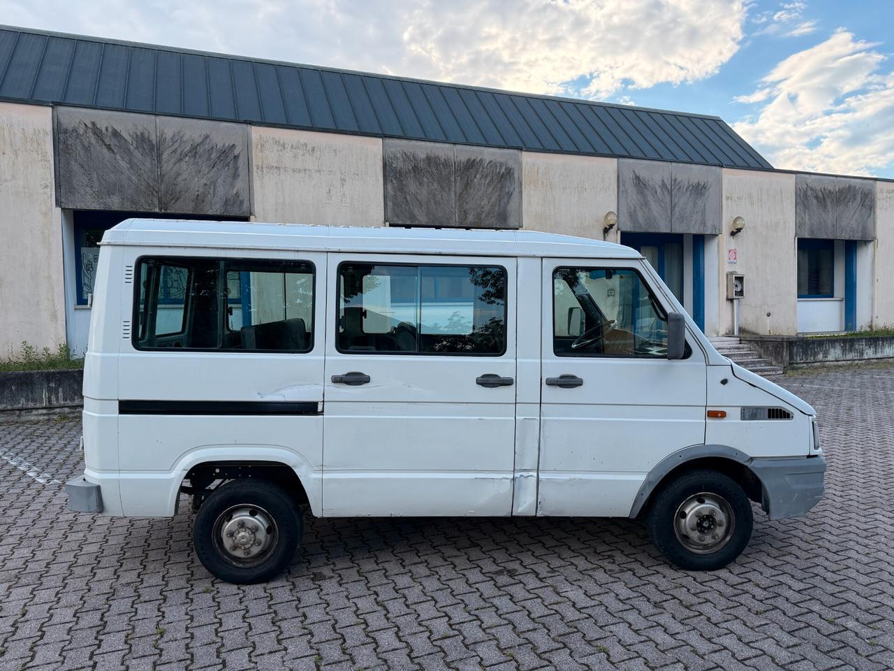 Fiat I-VECO D-AILY 2.5D 9 POSTI