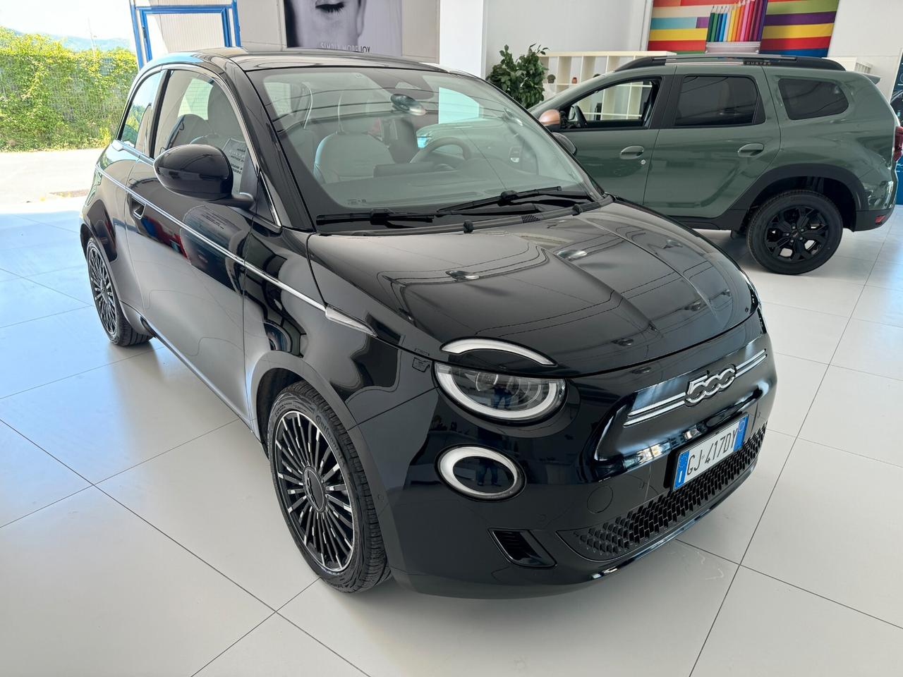 Fiat 500 500e Berlina 42 kWh La Prima