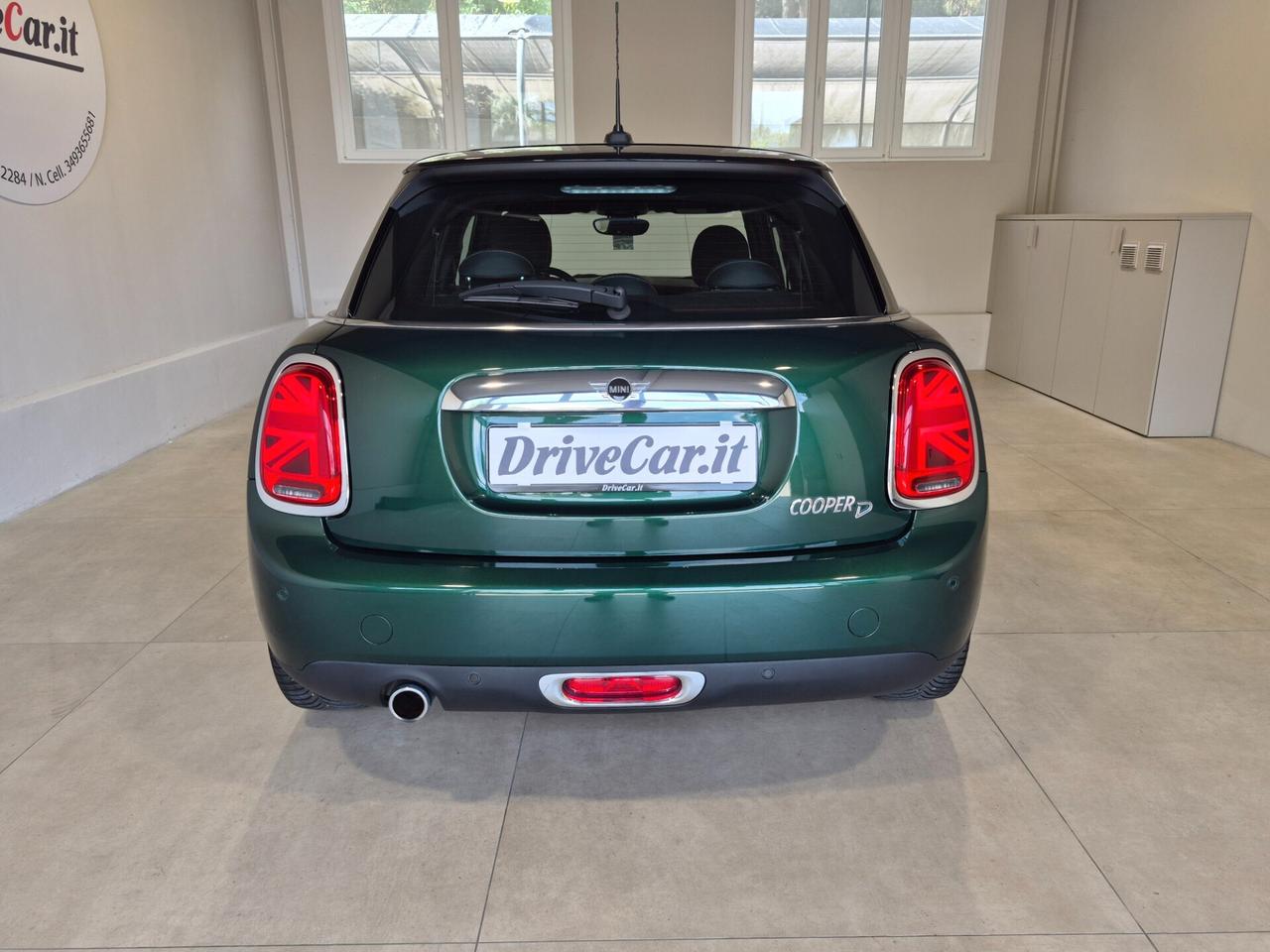 MINI Cooper D 1.5 *STORICO TAGLIANDI MINI* LED NAVI CLIMA AUTO