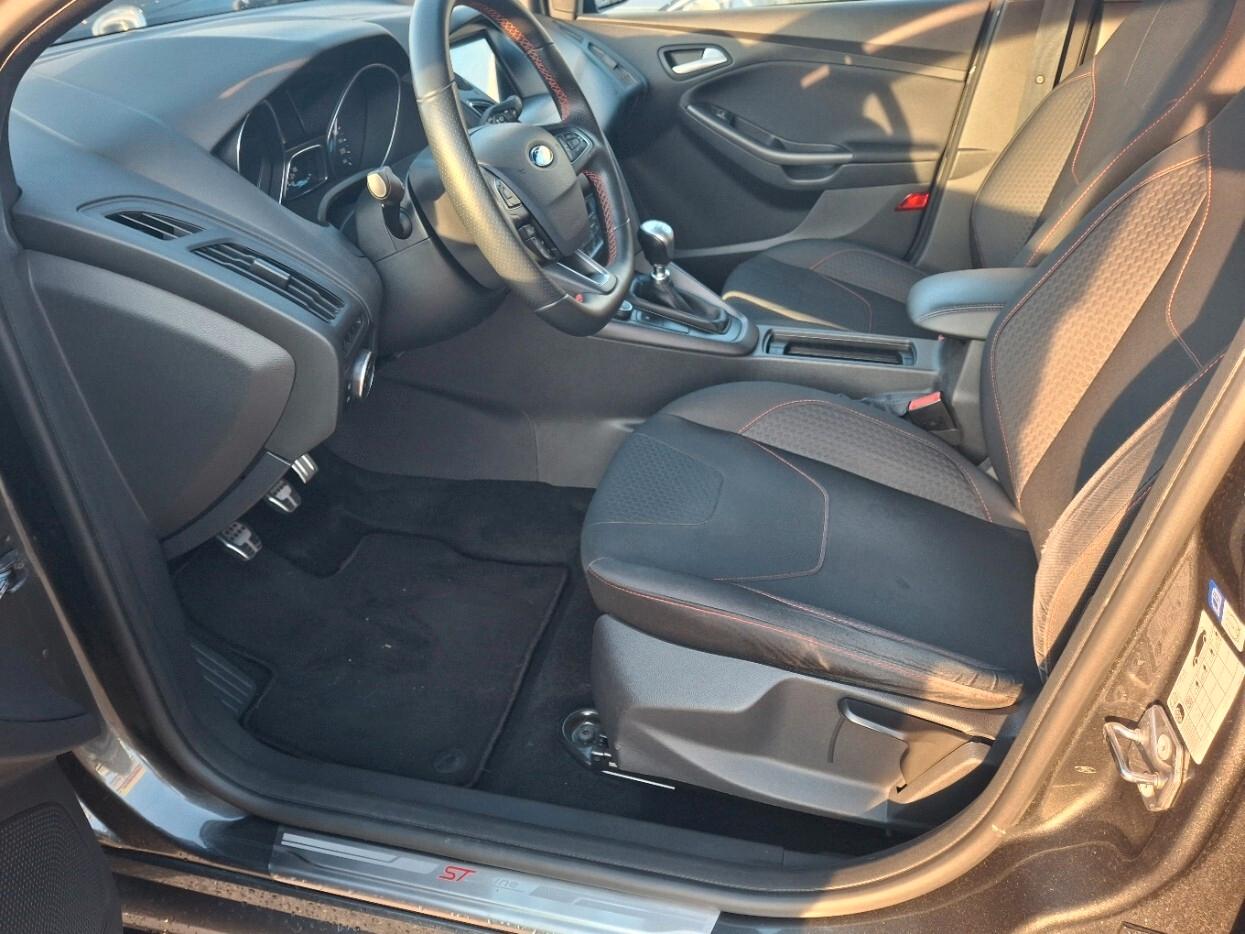 Ford Focus 1.5 TDCi 120 CV Start&Stop ST Line