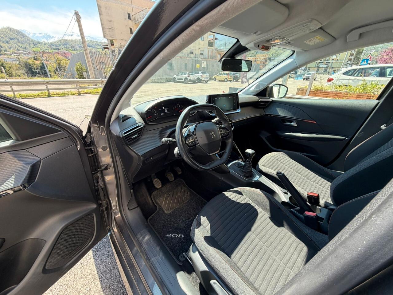 Peugeot 208 PureTech 100 Stop&Start 5 porte Allure