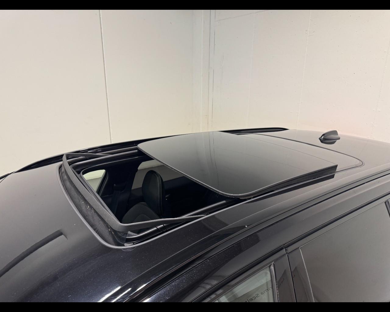 VOLVO V60 B4 R-DESIGN AUTO