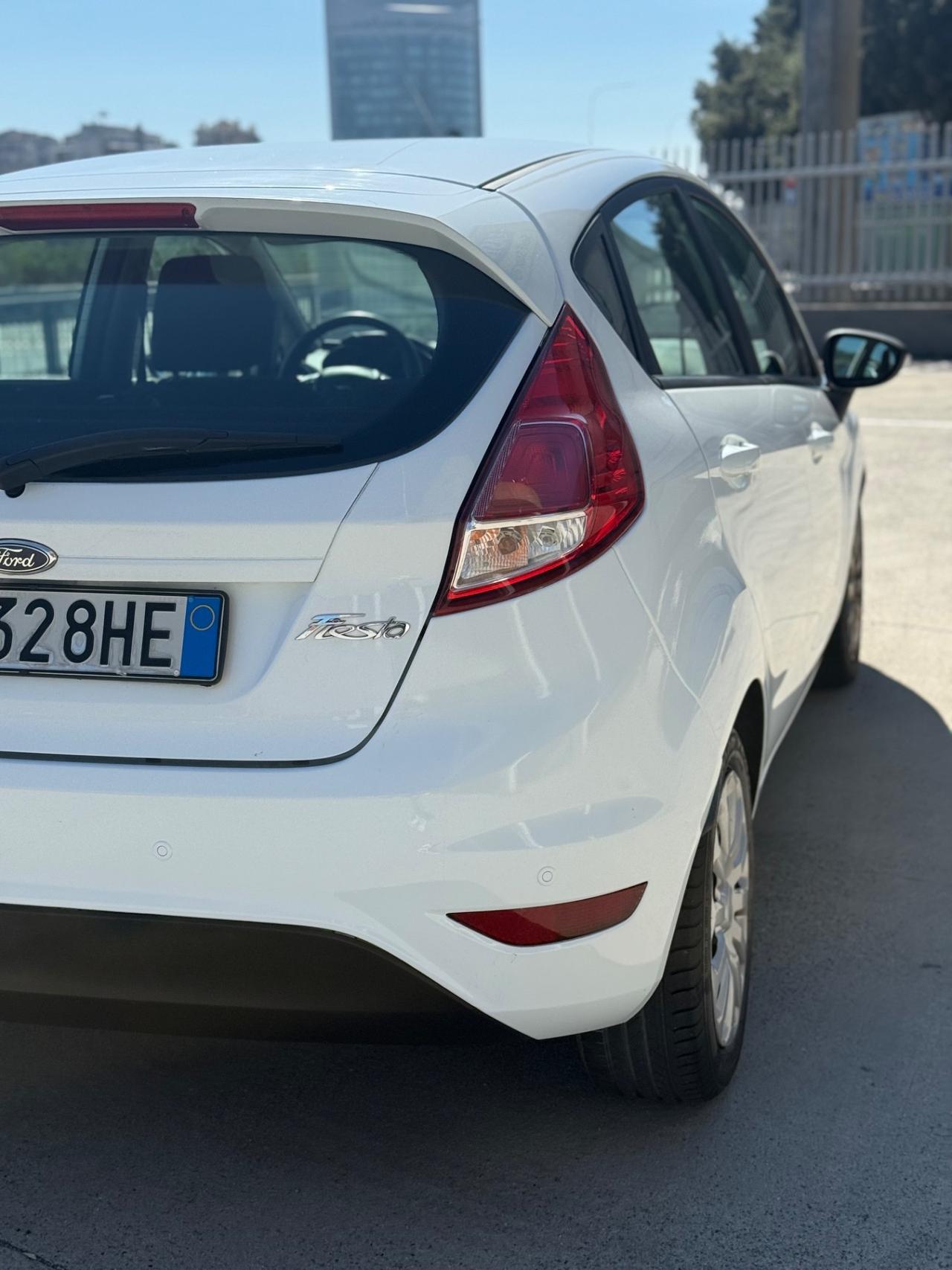 Ford Fiesta 1.2 60CV 5 porte Titanium unico pro. 30.000km
